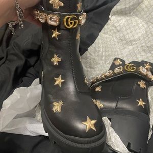 Jeweled Black bee boots